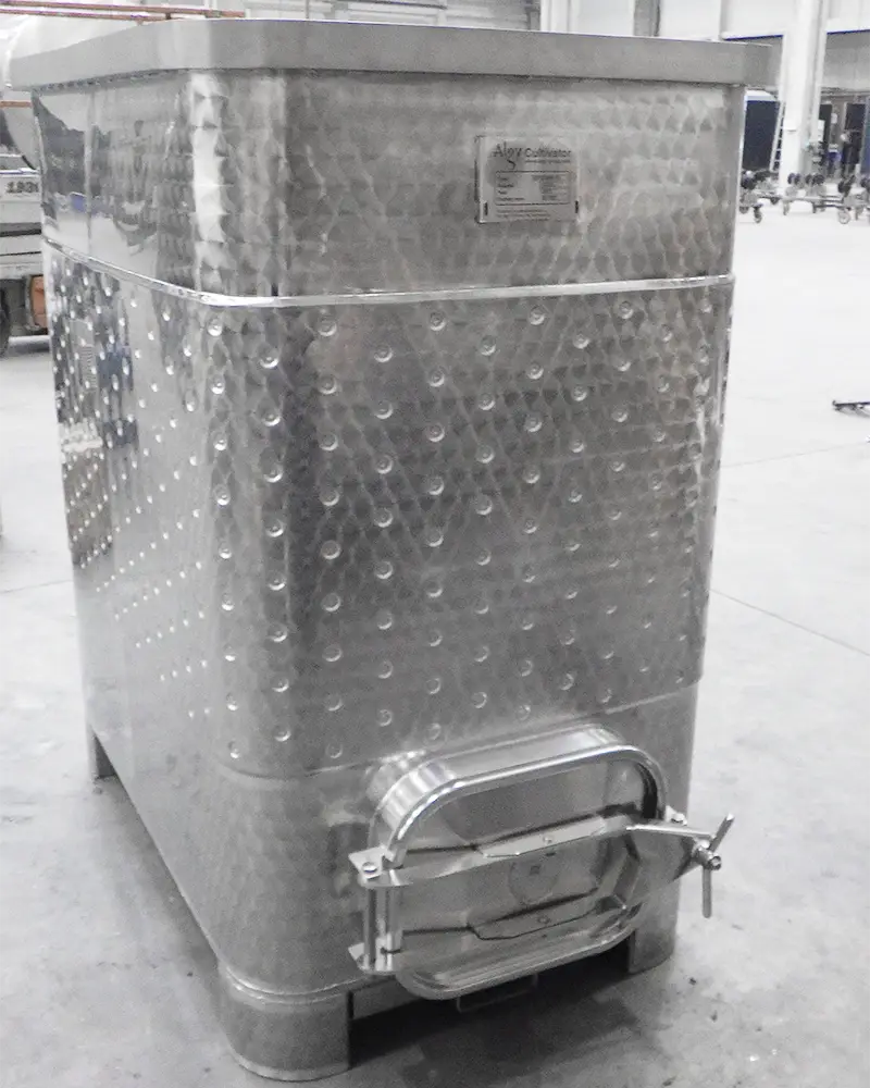 Micro spirulina algae tank